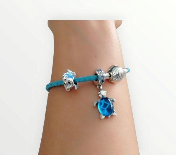 Brazalete de cuero trenzado en color turquesa - Imagen 3