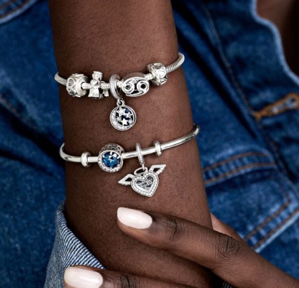 Charm Colgante con Forma de Corazón y Alas de Ángel - Imagen 3