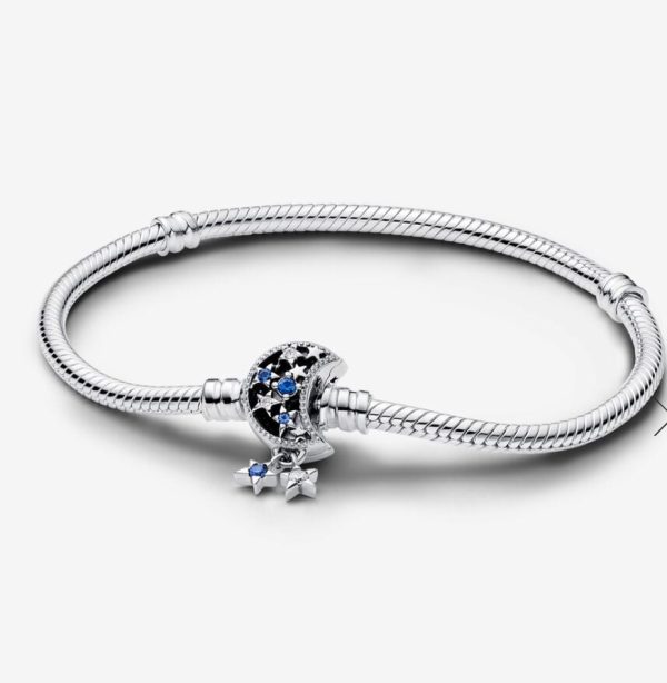 Pulsera Cadena de Serpiente con Cierre Luna Brillante