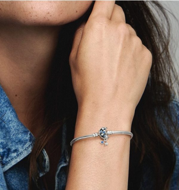 Pulsera Cadena de Serpiente con Cierre Luna Brillante - Imagen 2