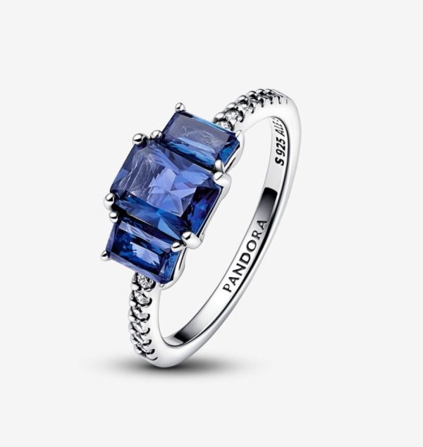 Anillo Brillante Rectangular Azul de Tres Piedras Talla 8