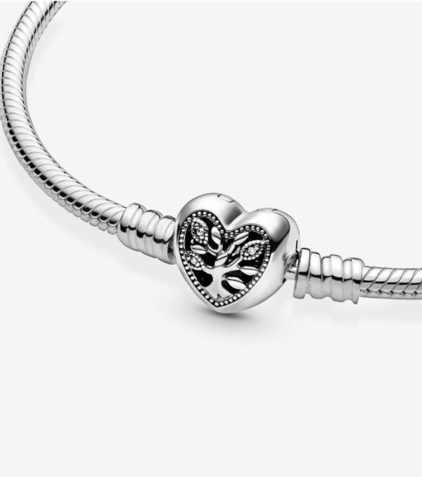 Pulsera Cadena de Serpiente con Cierre de Corazón Familiar - Imagen 4