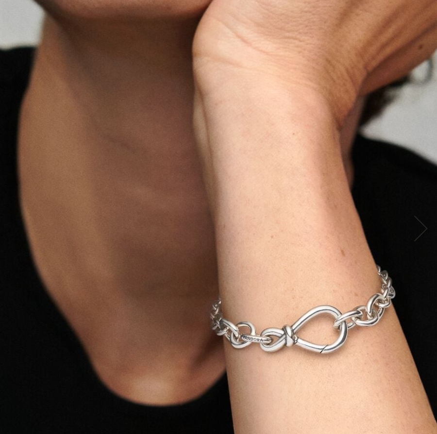 Pulsera Gruesa de Cadena con Nudo Infinito - Imagen 2